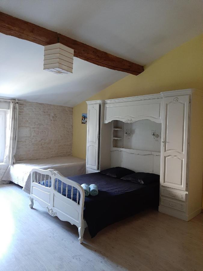 Le Petit Bois Niort Exterior foto