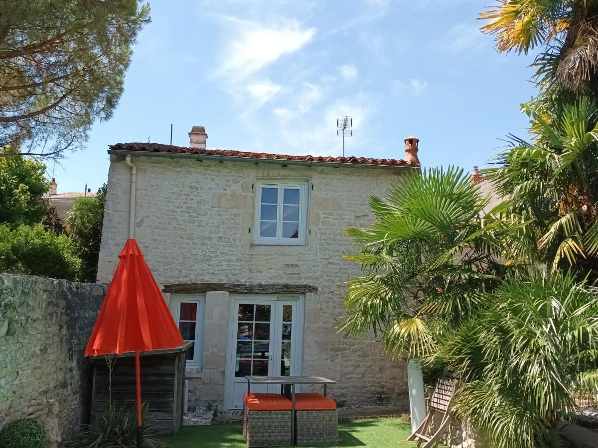 Le Petit Bois Niort Exterior foto
